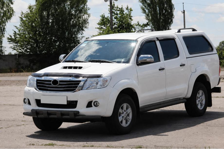 Toyota Hilux 2006–2015 Voorbumperbeschermer ST015 Black (RVS) Foto 2