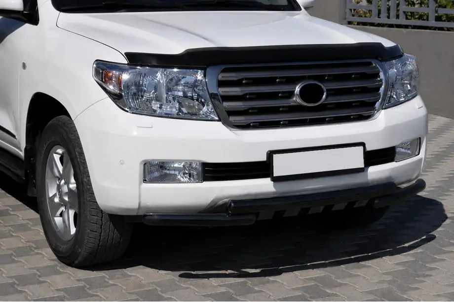 Toyota Land Cruiser 200 2007–2021 Bullbar ST015 Black (RVS) Image
