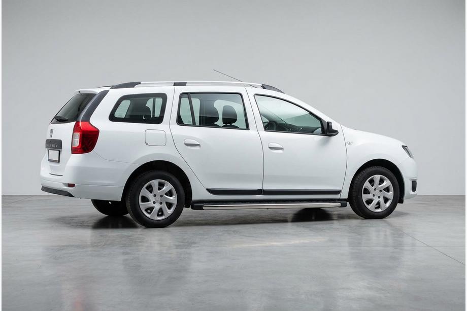 Dacia Logan MCV 2013–2020 BlackLine side steps (2 stuks, aluminium) Foto 1