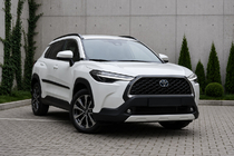 Toyota Corolla Cross 2020– Geïntegreerde dakrails zwart OEM (ABS-kunststof, montage met lijm) foto 1