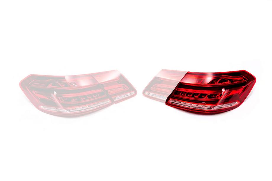 Mercedes E-klasse W212 2009–2016 Afgeprijsd! Achterlicht (rechts, op spatbord, facelift) Image