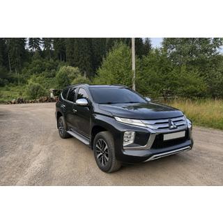 Geïntegreerde dakrails zwart OEM (2019-, aluminium) Mitsubishi Pajero Sport 2015– foto 1