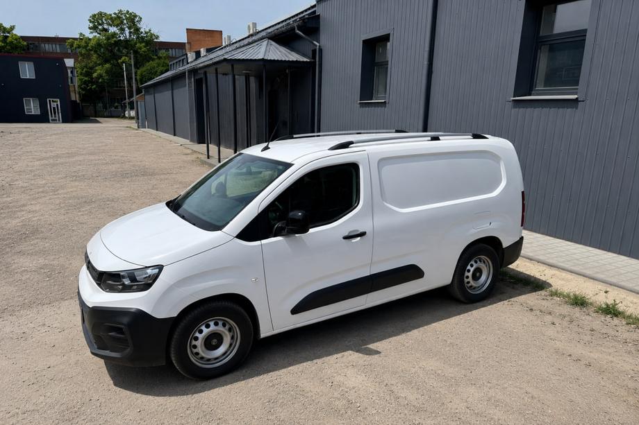 Citroen Berlingo/Multispace 2018– Chroom dakrails (Turks design) Standaard wielbasis, metalen voeten Foto 2