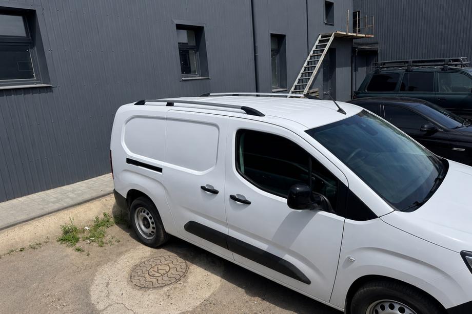 Citroen Berlingo/Multispace 2018– Chroom dakrails (Turks design) Standaard wielbasis, metalen voeten Foto 3