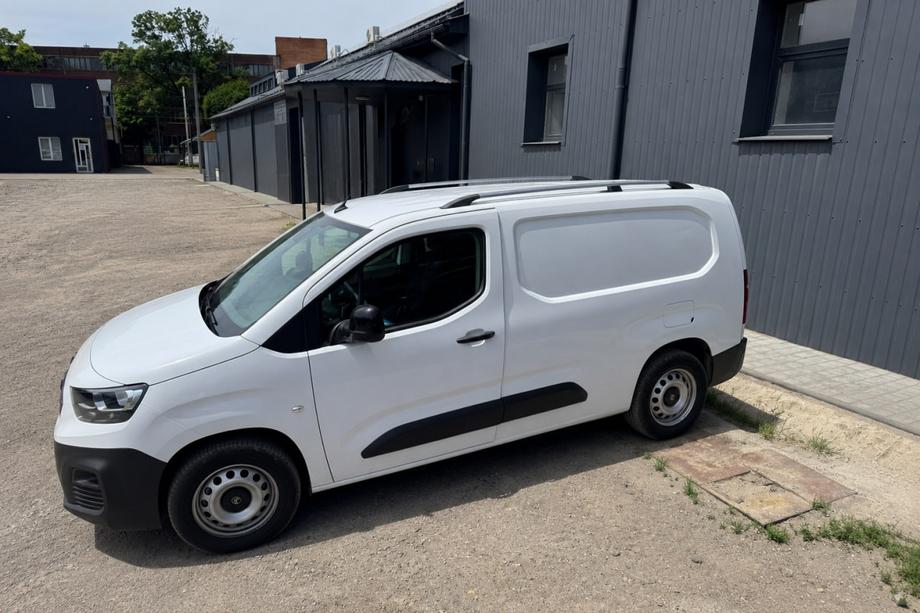 Citroen Berlingo/Multispace 2018– Chroom dakrails (Turks design) Standaard wielbasis, metalen voeten Foto 5