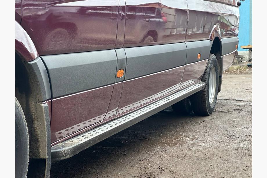 Mercedes Sprinter W906 2006–2018 DOT-Line side steps (2 stuks, aluminium) Foto 6