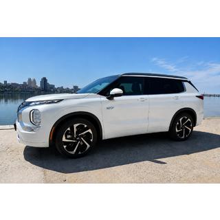 Geïntegreerde dakrails zwart OEM (aluminium) Mitsubishi Outlander 2021– foto 1