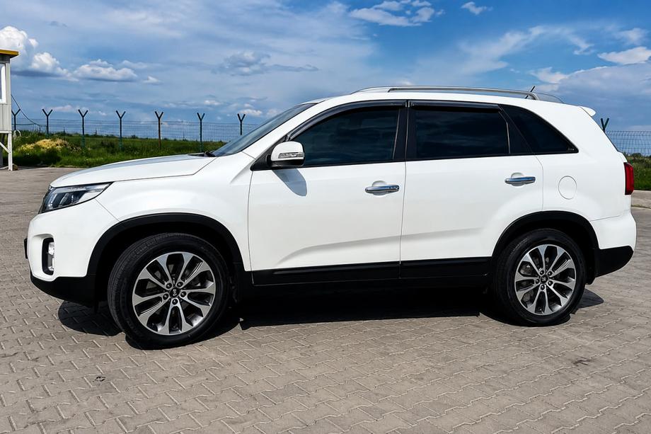 Kia Sorento II XM 2009–2014 Grijze OEM dakrails (aluminium, montage met lijm) Image