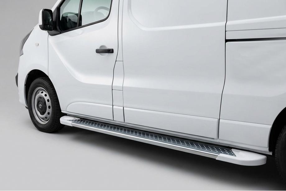 Renault Trafic 2001–2015 Side steps Allmond White (2 st., aluminium) Image