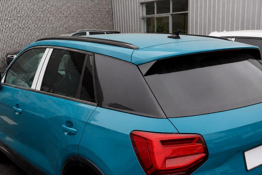 Audi Q2 2016– Geïntegreerde dakrails zwart OEM (aluminium, montage met lijm) Image