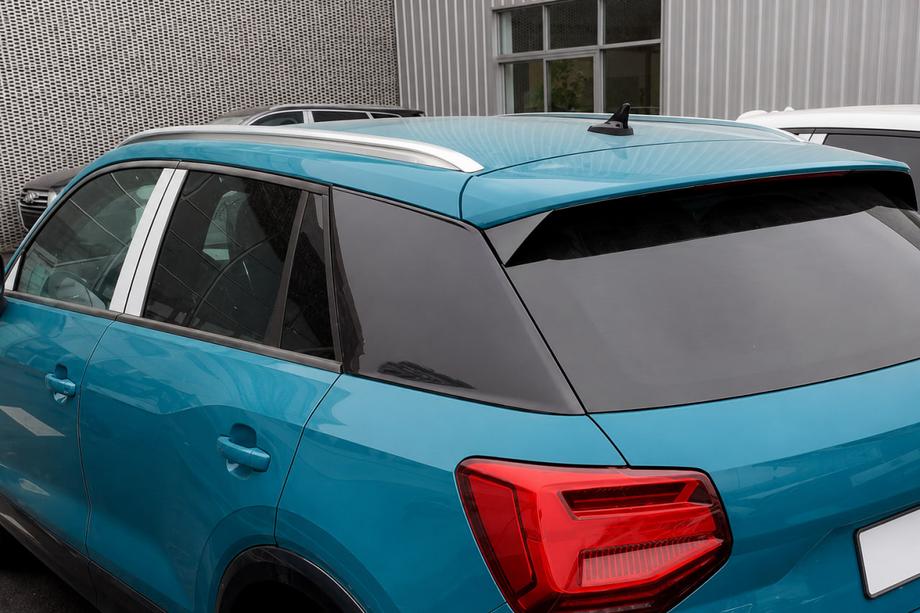 Audi Q2 2016– Geïntegreerde dakrails grijs OEM (aluminium, montage met lijm) Image