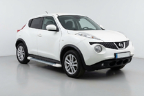 Nissan Juke 2010–2019 Side steps Allmond White (2 st., aluminium) foto 1
