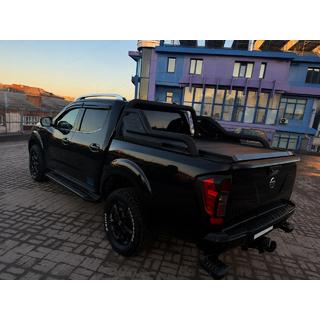 OEM dakrails grijs (ABS-kunststof, montage met lijm) Nissan Navara/NP300 2016– foto 2