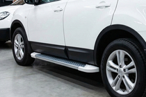 Nissan Qashqai 2014–2021 Side steps Allmond White (2 st., aluminium) foto 1