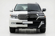 Toyota Land Cruiser 200 in 2021 Executive-stijl: zo laat je een oude LC200 op de nieuwste facelift lijken foto 1