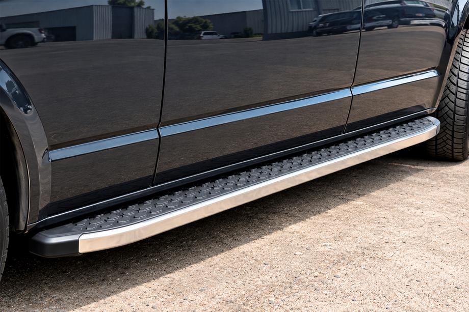 Volkswagen T5 2010–2015 BlackLine side steps (2 stuks, aluminium) Image