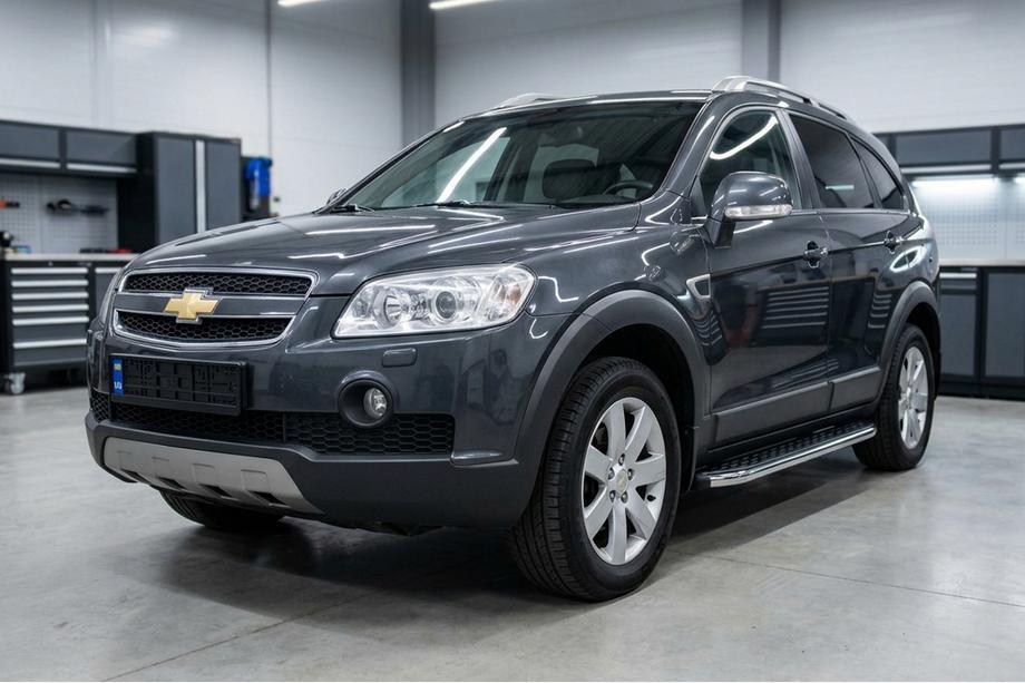 Chevrolet Captiva 2006–2019 BlackLine zijsteps (2 stuks, aluminium) Image