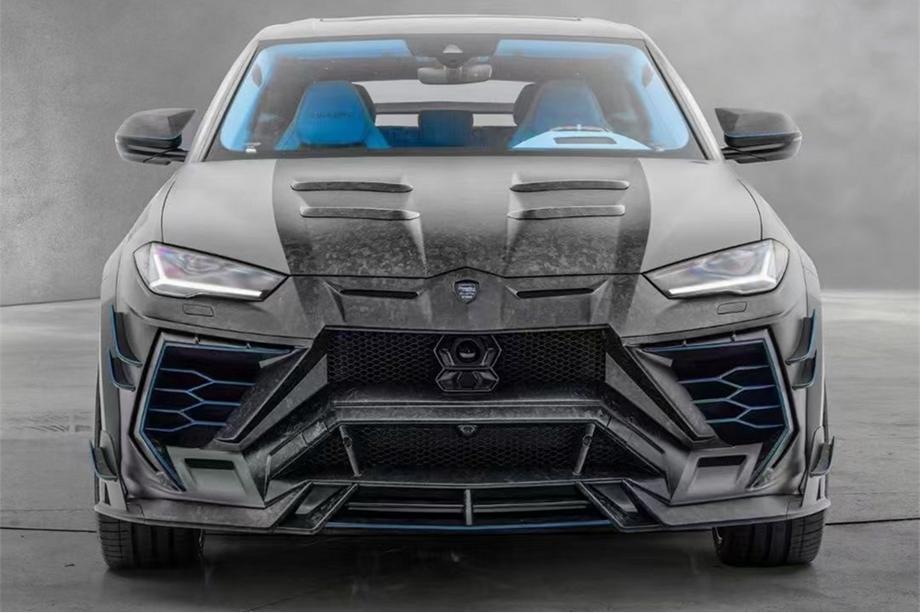 Lamborghini Urus 2018– MNSR DRY Carbon bodykit-set met uitlaatsysteem (voor 2018-2022) Foto 1