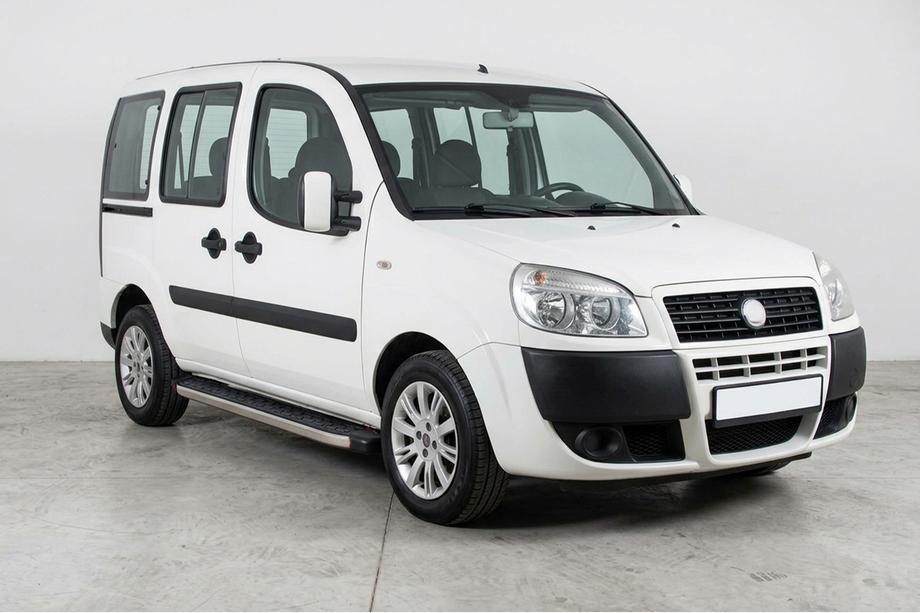 Fiat Doblo I 2005–2010 BlackLine side steps (2 stuks, aluminium) Image