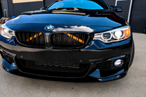 BMW 4 Serie F32/F33/F36 2012–2020 MP-Style voorbumper lip (voor M-Sport, hoogglans zwart) foto 2
