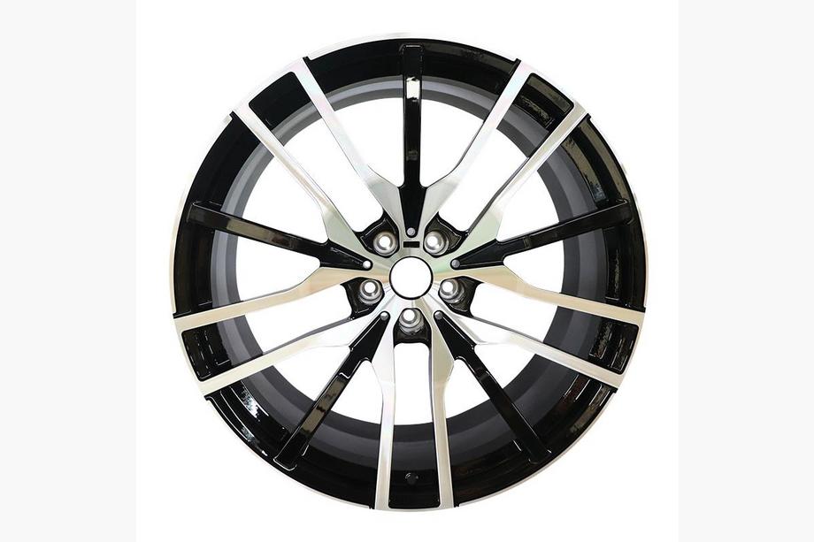 BMW Gesmede velgen DH-Style V8 R23 Image