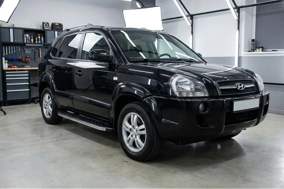 Hyundai Tucson JM 2004– BlackLine side steps (2 stuks, aluminium) Image