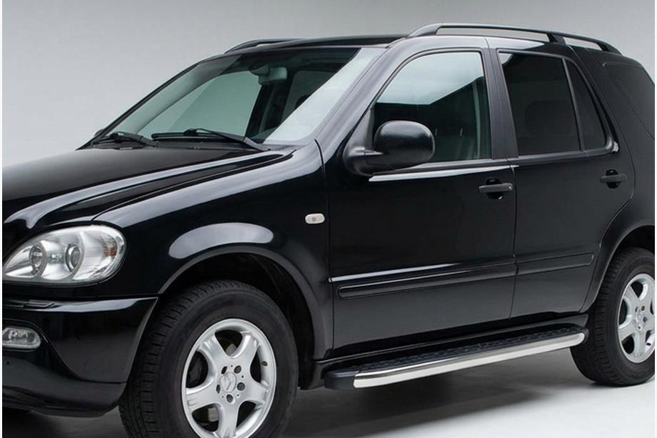 Mercedes ML W163 1997–2005 BlackLine side steps (2 stuks, aluminium) Image