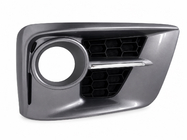 Lexus LX570/450d 2008–2022 Rechter mistlamprooster F-Sport (2012-2015) foto 1