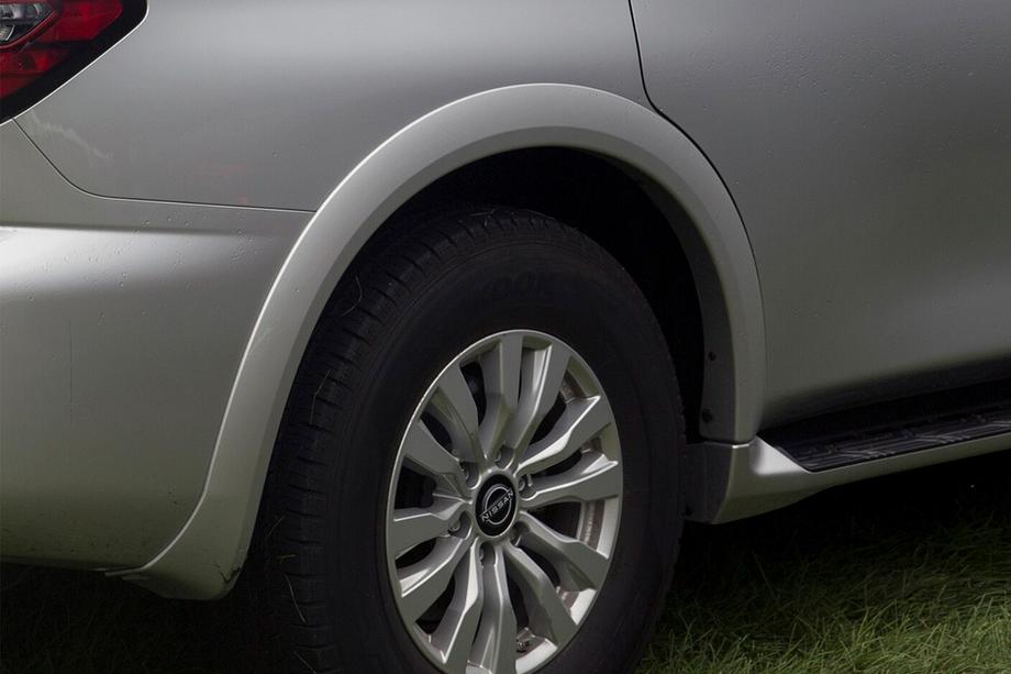 Nissan Armada 2016–2024 Achterste wielkastverbreders (origineel, gebruikt) Image