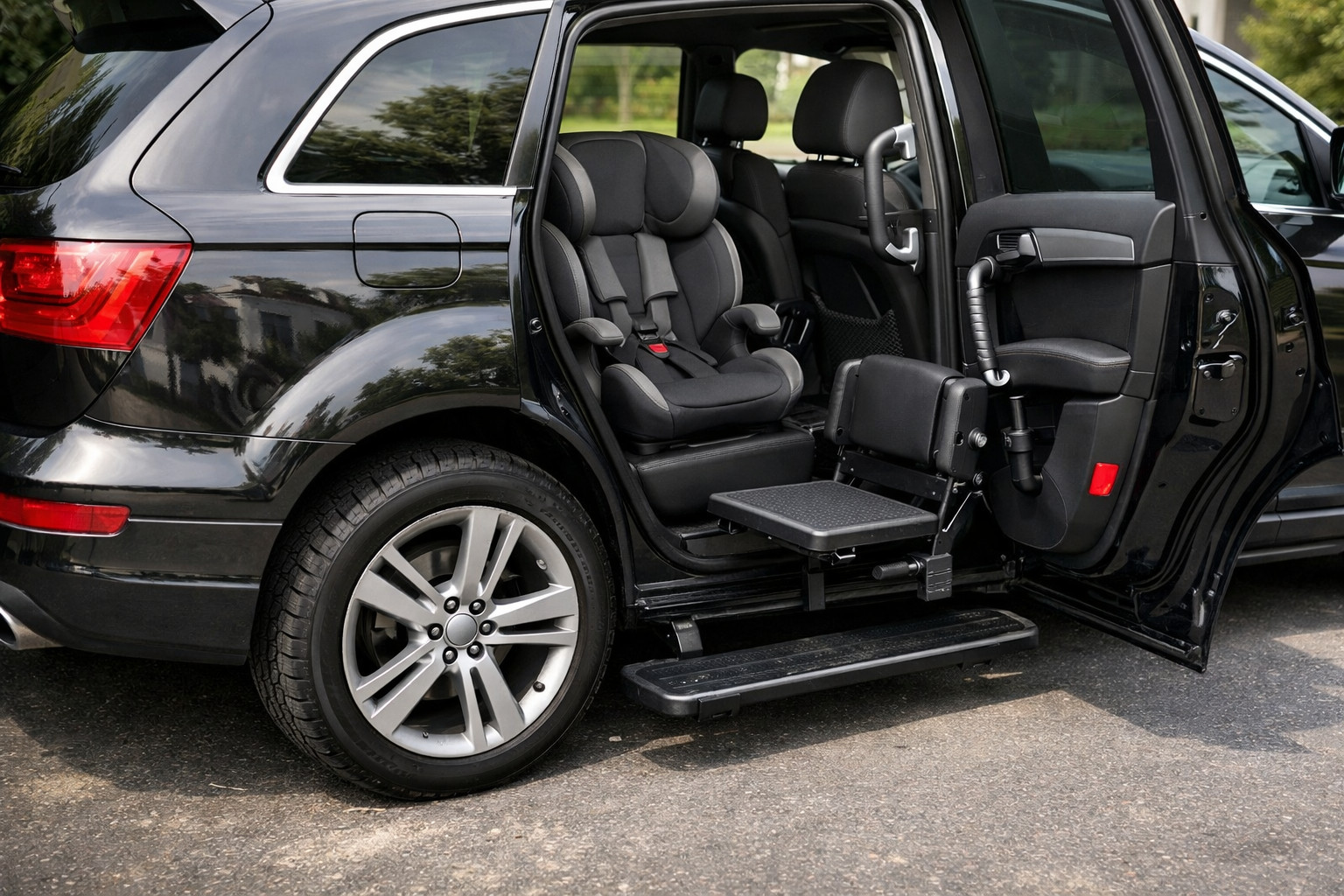 Wat monteer je op Audi Q7 2005-2015 voor makkelijker instappen van kinderen en ouderen