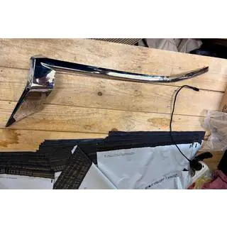 Outlet koplampwimper links (1 st., voor LED) Toyota Land Cruiser Prado 150 2009–2023 foto 2