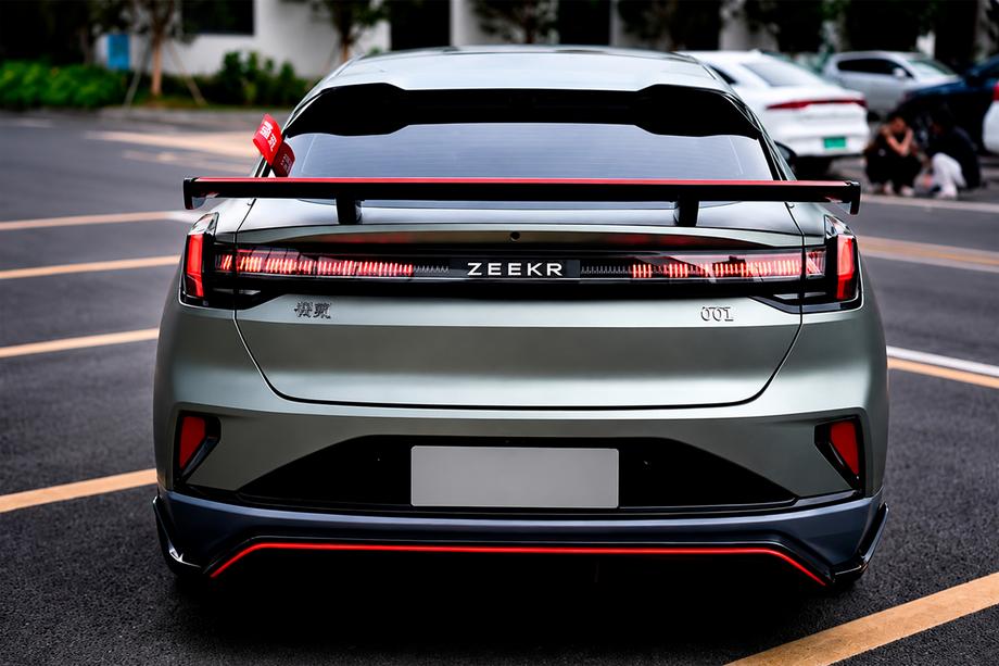 Zeekr 001 2021– Spoiler V2 (2024+, carbon) Image