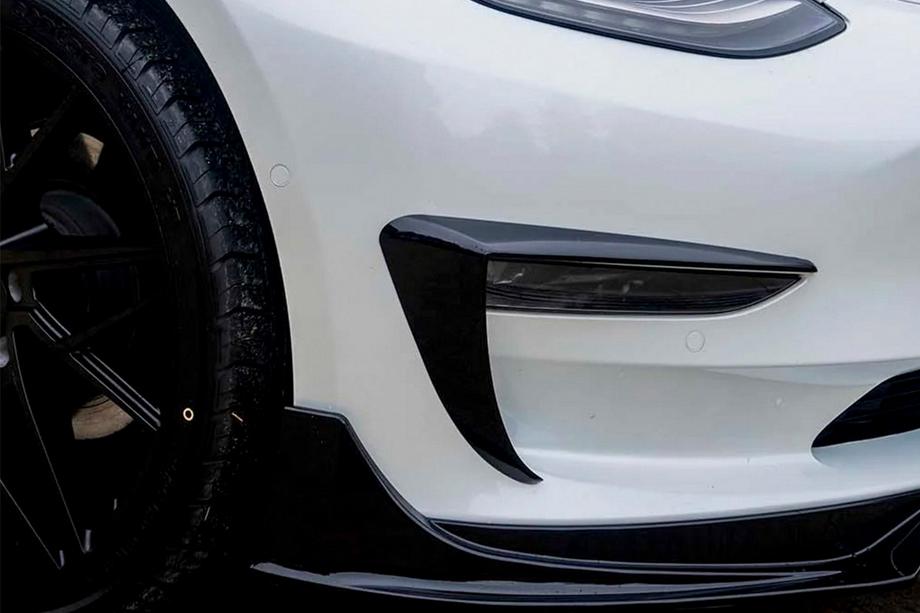 Tesla Model 3 2017– Mistlampcovers Fast (voor 2017-2023) Image