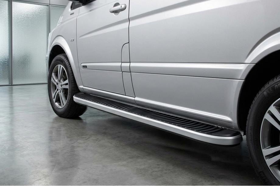 Mercedes Viano 2004–2014 Side steps Tayga Grey (2 st., aluminium) Image