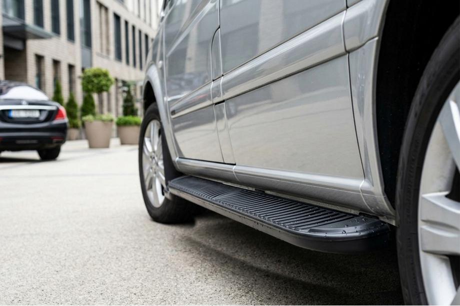 Mercedes Viano 2004–2014 Zijtreden Tayga Black (2 stuks, aluminium) Image