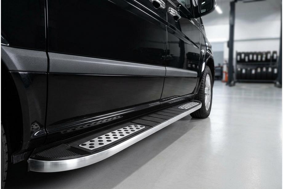 Mercedes Vito/V-klasse W447 2014– Tayga V2 side steps (2 stuks, aluminium) Foto 1