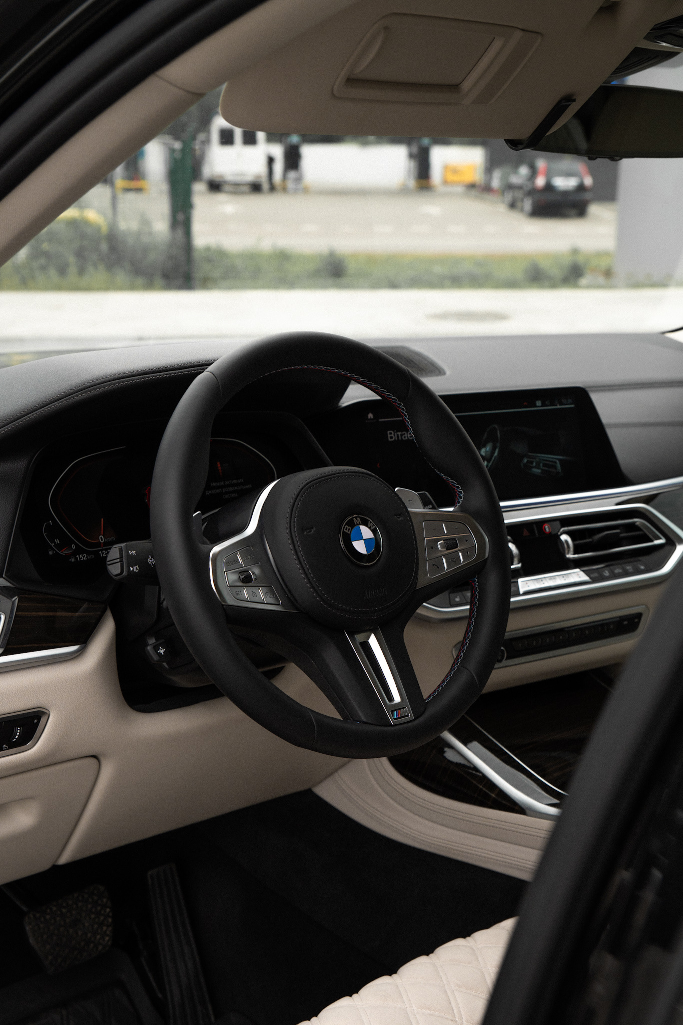 Van standaard BMW X7 G07 naar M-Sport: uitgevoerd werk en resultaat