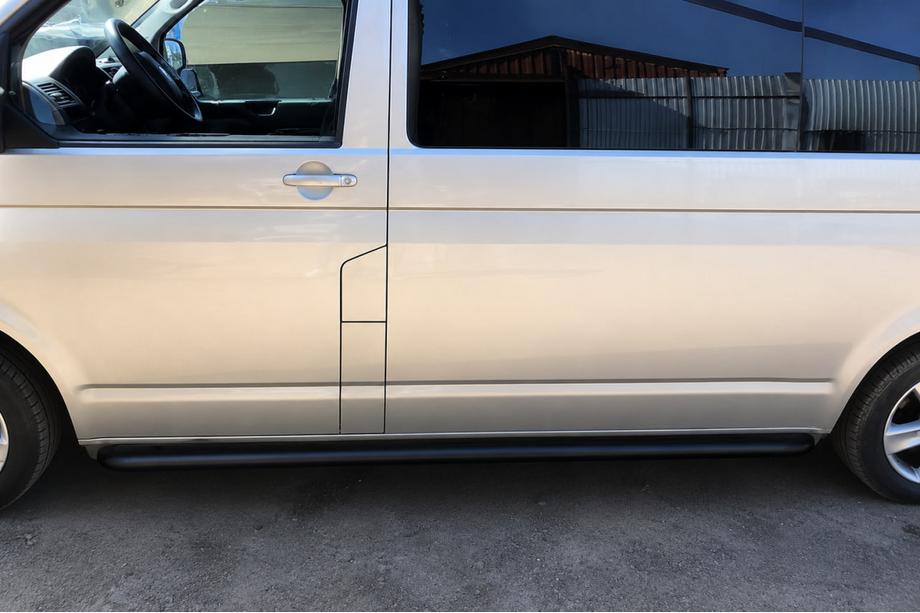 Volkswagen T5 Multivan 2003–2010 Side steps Premium Black (2 stuks, RVS) Image