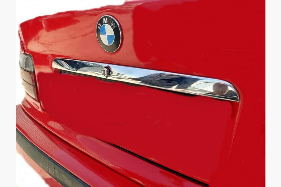BMW 3 Serie E36 1990–2000 Chromen strip boven kenteken (RVS) Image