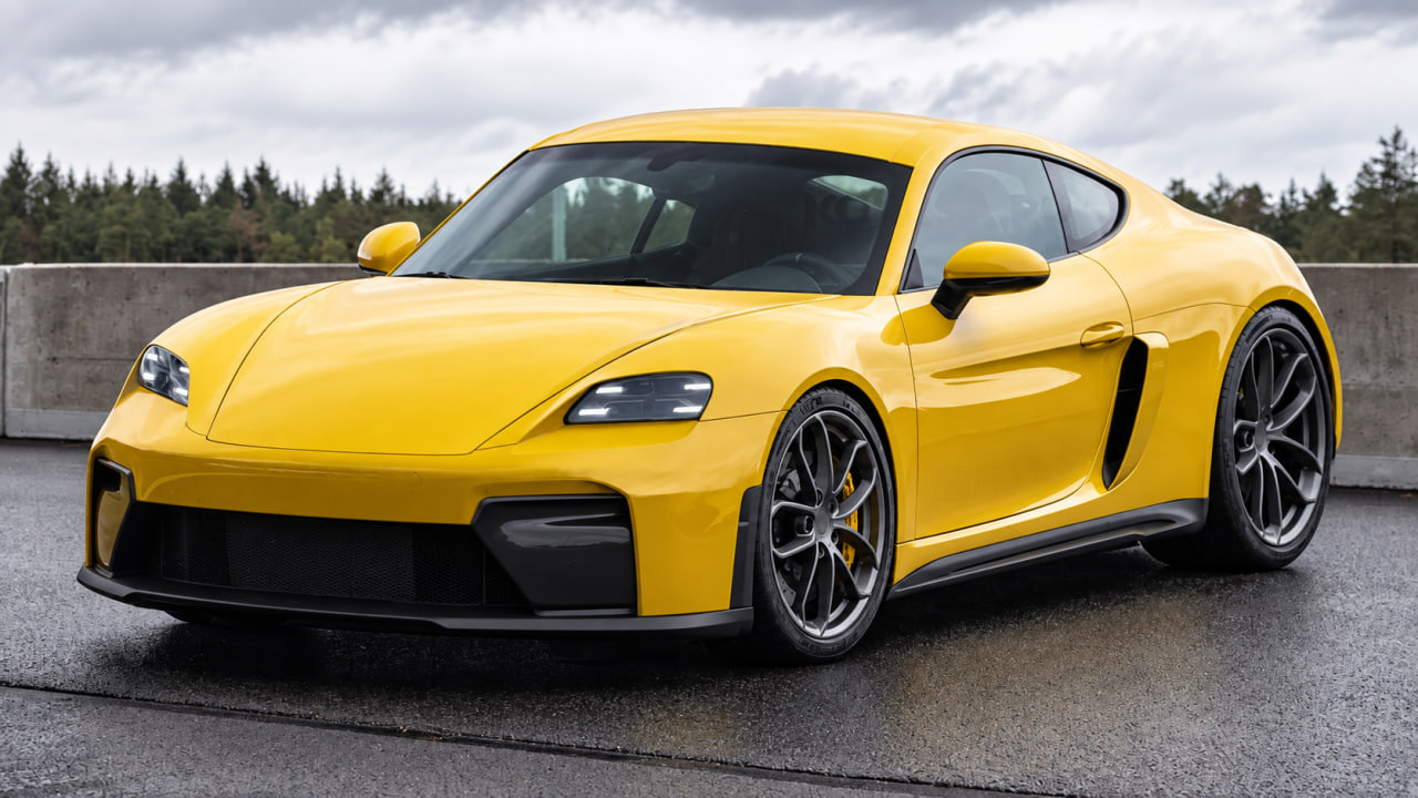 Porsche 718 EV 2027: prototype bijna zonder camouflage gespot op de Nürburgring