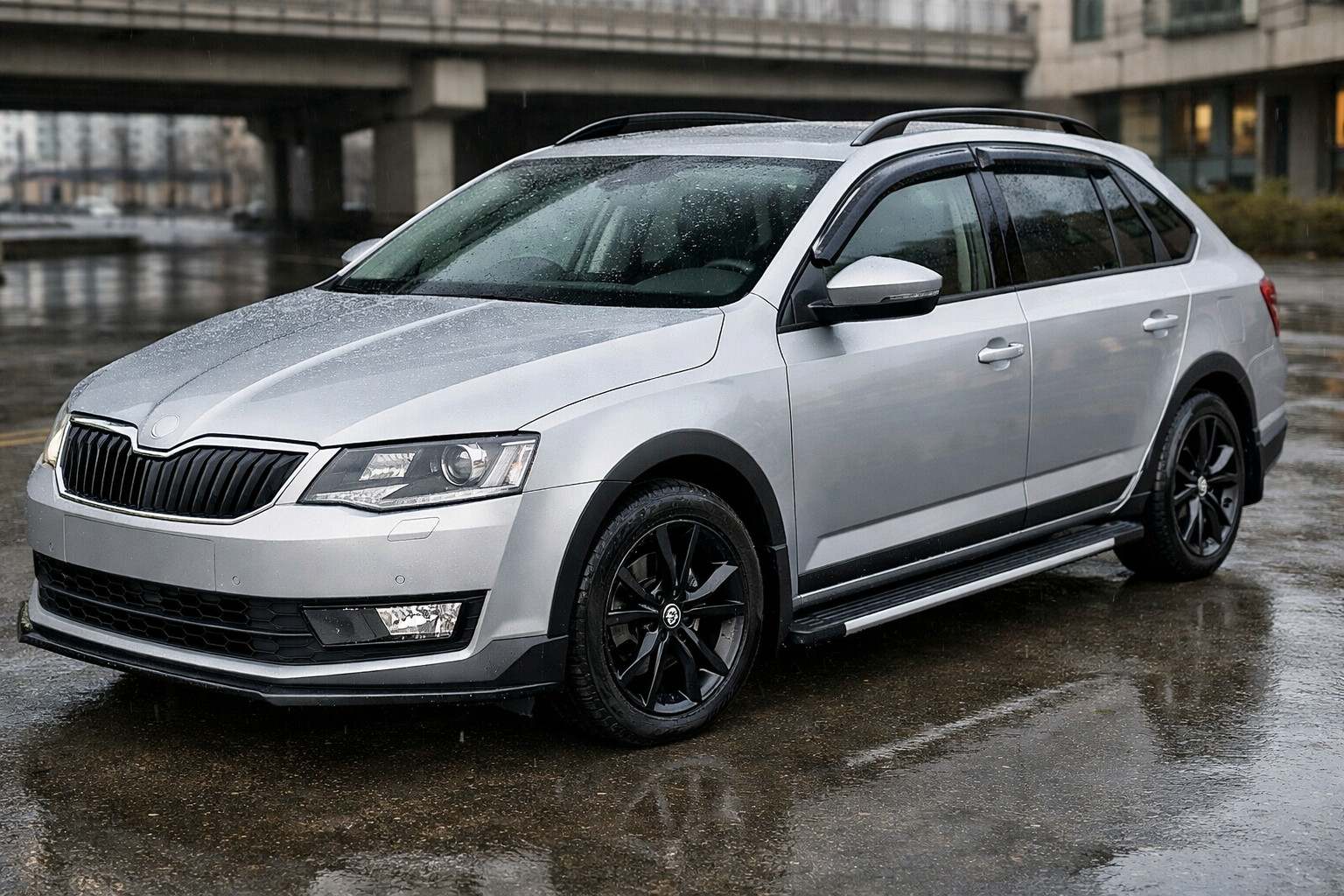 Start-upgrade voor Skoda Octavia A7: stad, regen en schone dorpels