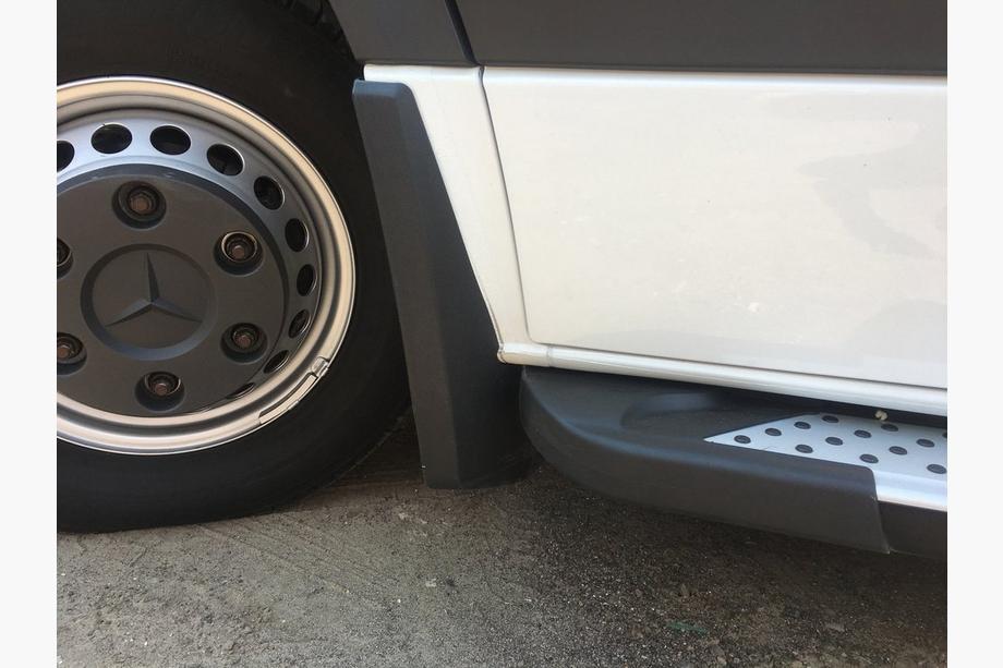 Volkswagen Crafter 2006–2016 Premium spatlappen (rubber) Voor en achter (voor dubbellucht) Foto 2