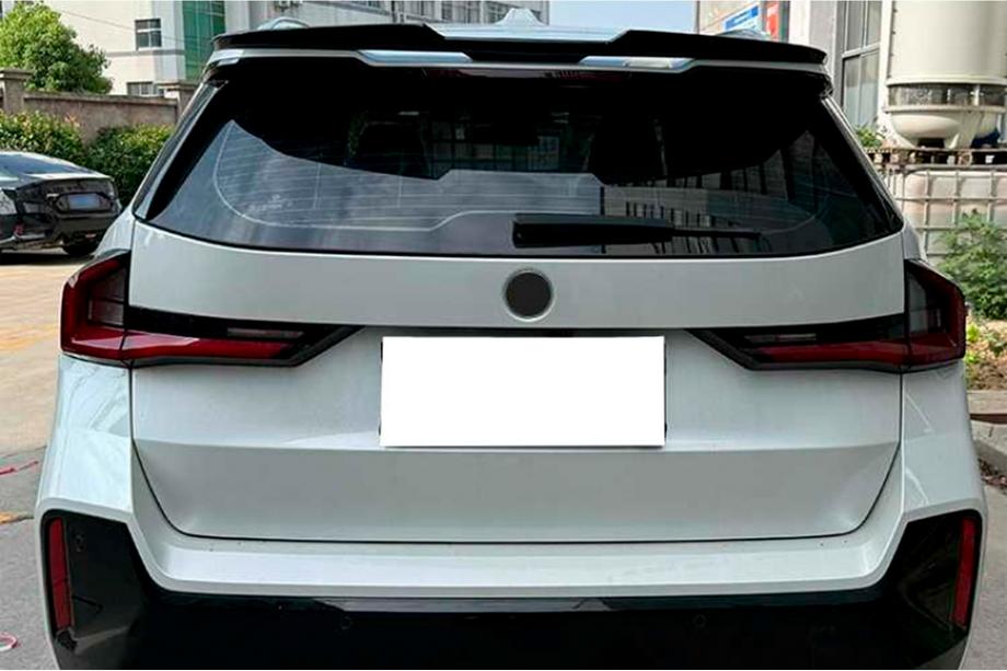 BMW X1/iX1 (U11) 2022– DPT M-Style spoiler (glanzend zwart) Image