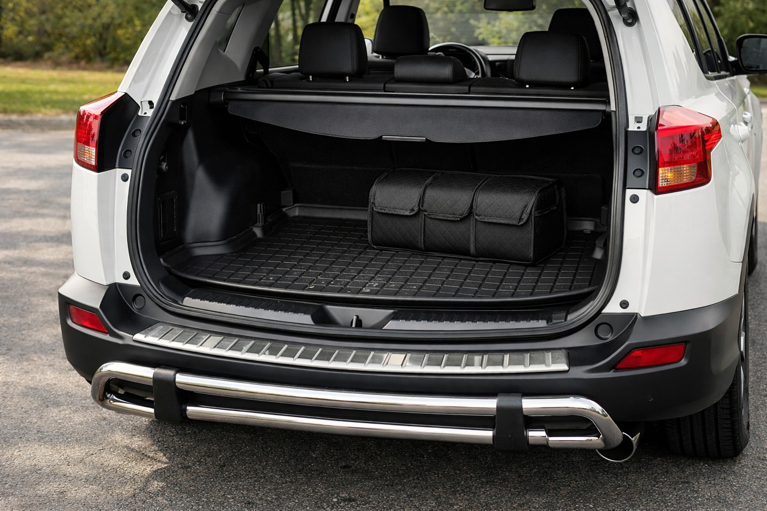 Wat monteren op Toyota RAV4 2013–2018: bagageruimte en bescherming achterbumper