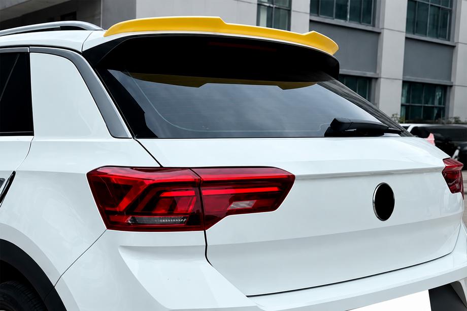 Volkswagen T-Roc 2017–2025 DPT spoiler (hoogglans zwart) Image