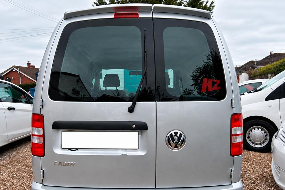 Volkswagen Caddy 2010–2015 Spoiler (2-deurs, hoogglans zwart) Image