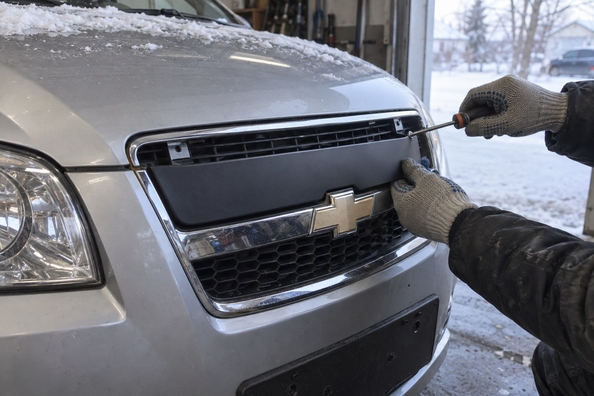 Winterafdekking voor personenauto: Megane III, Aveo T250, Lanos, Lacetti, Astra G, Passat B6, Santa Fe 2 — wat kiezen Foto 1