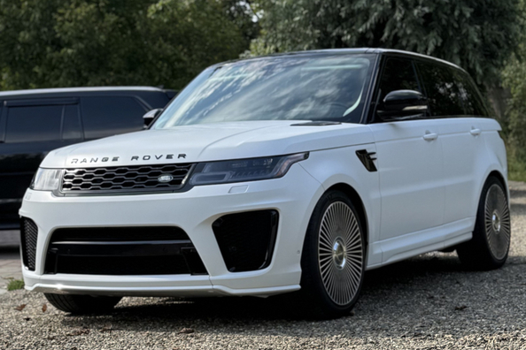 Range Rover Sport L494 2018–2022: montage van SVR-bodykit – ons werk Foto 17