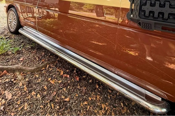 Volkswagen T4 voor kamperen en off-road: montage van frontbescherming, side steps en achterhoeken Foto 14