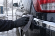 Auto wassen in de winter en tuning: bodykit, chroom, spoiler — wat mag wel/niet foto 1